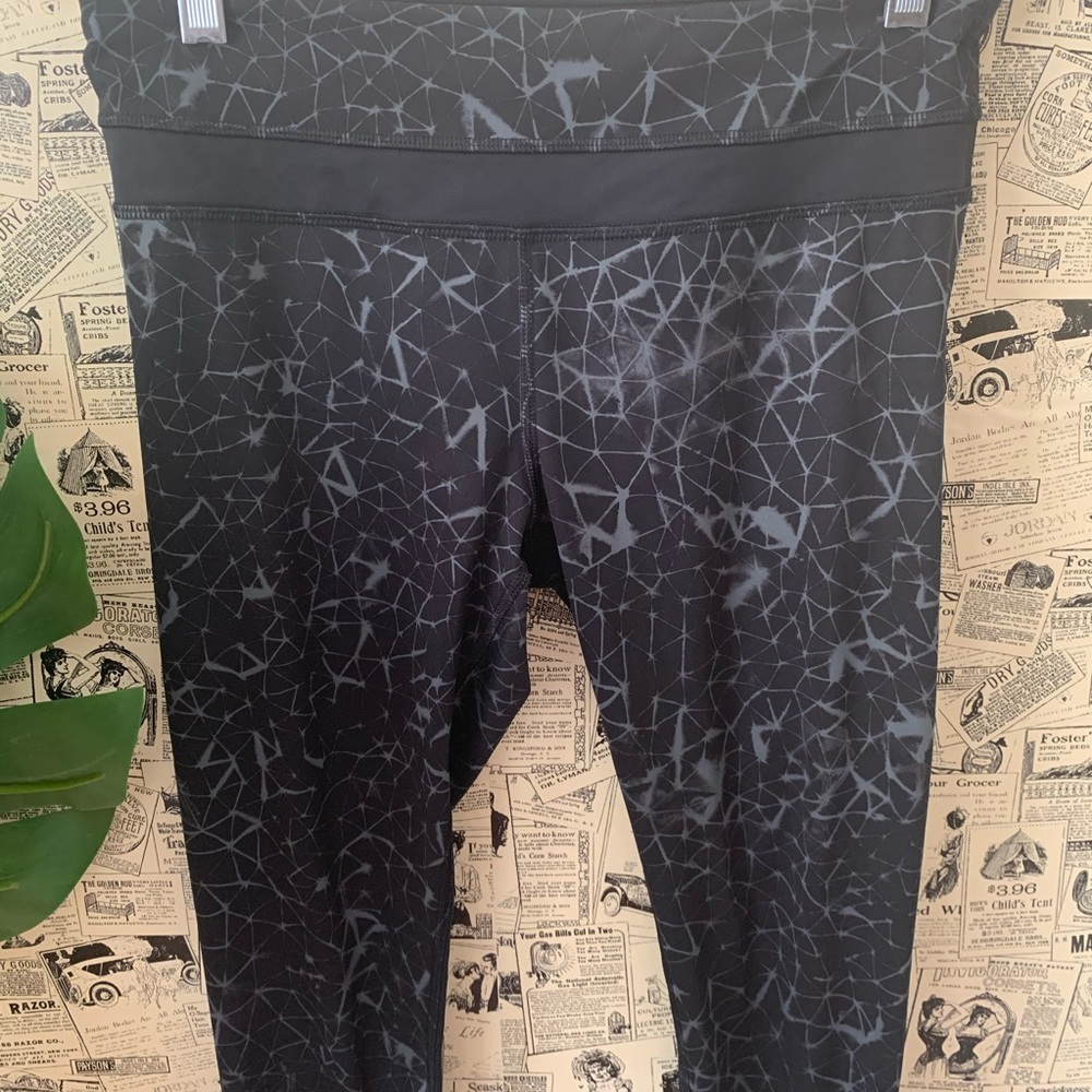 Lululemon run inspire crop mesh star crushed coal - Picture 2 of 10